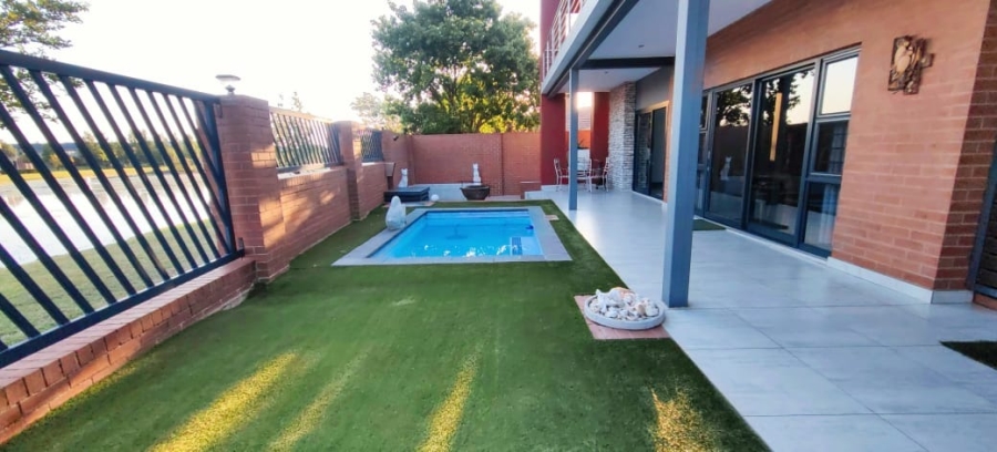 4 Bedroom Property for Sale in Tuscany Ridge North West